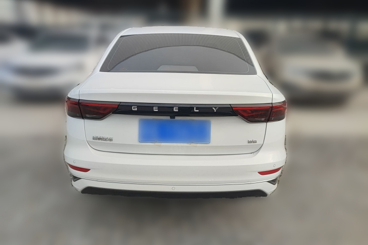 吉利汽车 帝豪 2026款 第4代 400万纪念款 1.5L 手动超越型车身外观6