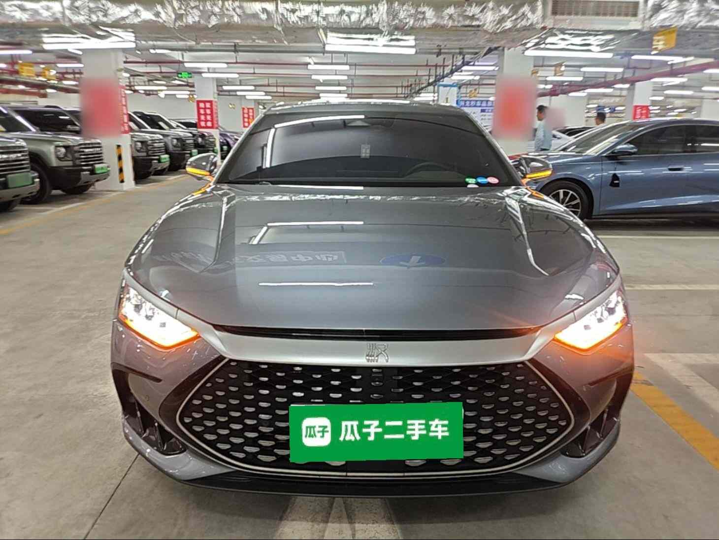 比亚迪 汉 2023款 DM-i 冠军版 121KM 尊享型(1)