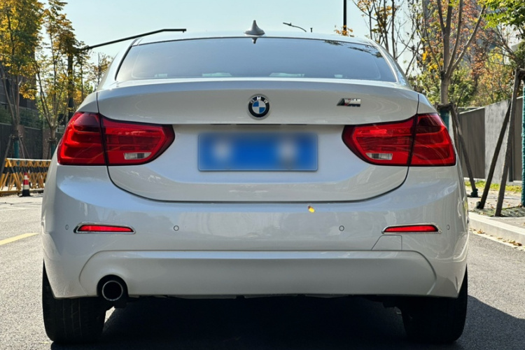 宝马1系 2017款 118i 时尚型车身外观6002