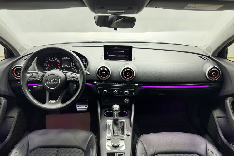 奥迪A3 2020款 Limousine 35 TFSI 时尚型 国VI中控内饰7001