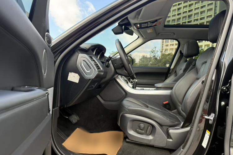 路虎 揽胜运动版 2017款 3.0 SC V6 SE中控内饰7002