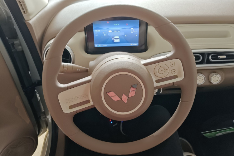 五菱汽车 宏光MINIEV 2025款 四门版 进阶款中控内饰13