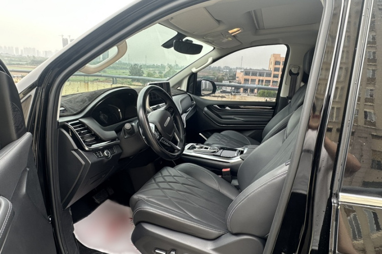 上汽大通MAXUS 大通G20 2023款 PLUS 2.0T 汽油自动豪华版中控内饰7003