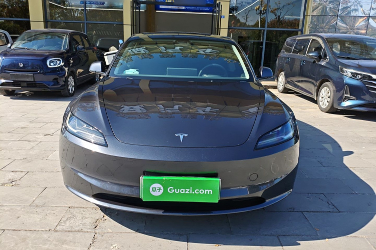 特斯拉 Model 3 2023款 后轮驱动版车身外观6001