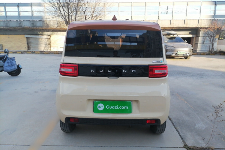 五菱汽车 宏光MINIEV 2022款 自在款 三元锂车身外观6