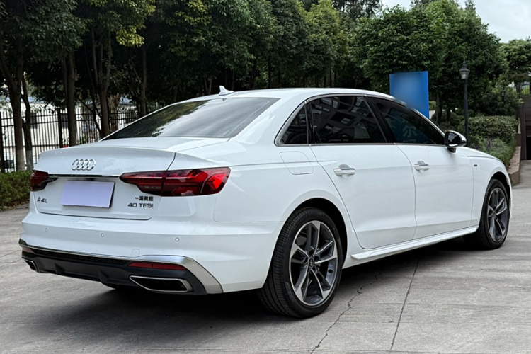 奥迪A4L 2024款 40 TFSI 时尚动感型车身外观6006