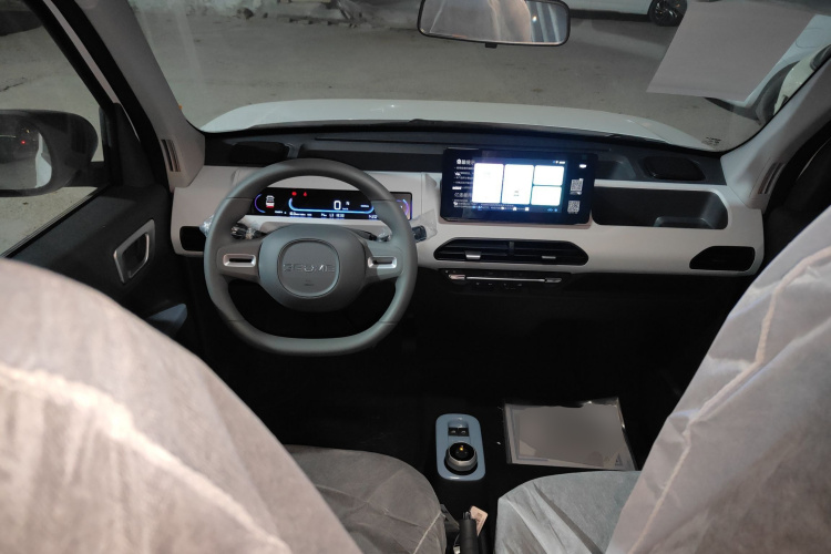 吉利银河 2024款 熊猫mini 200km 耐力熊中控内饰12