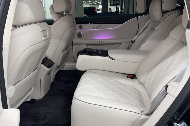 鸿蒙智行 享界S9 2025款 增程 Ultra中控内饰7003