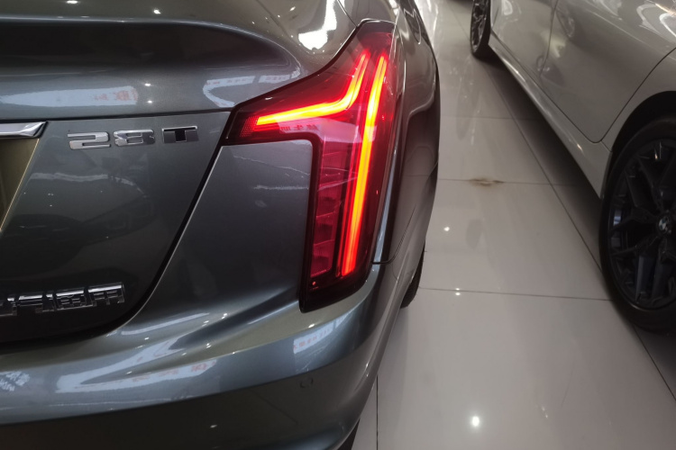 凯迪拉克CT5 2024款 28T 豪华型Pro车身外观6006