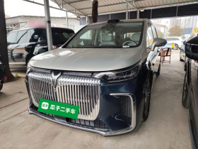 岚图汽车 岚图梦想家 2025款 PHEV 四驱旗舰乾崑版