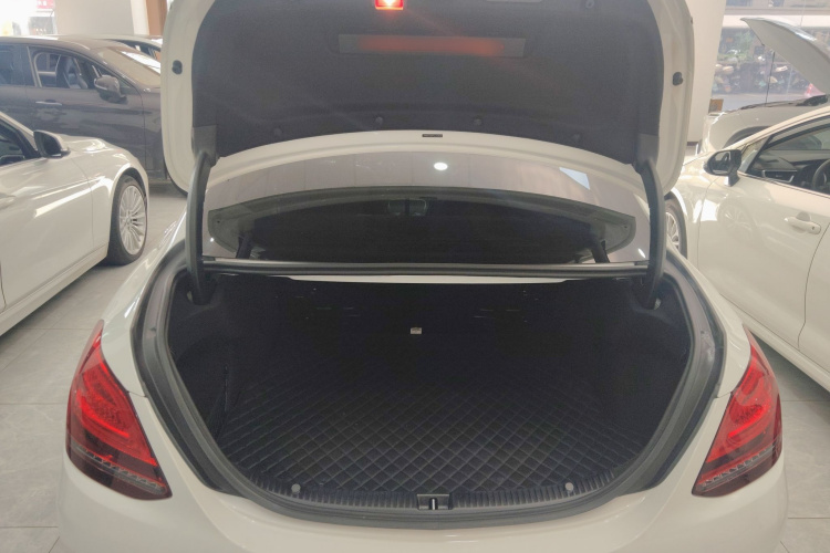 奔驰C级 2020款 C 200 L 时尚型运动版机舱底盘23