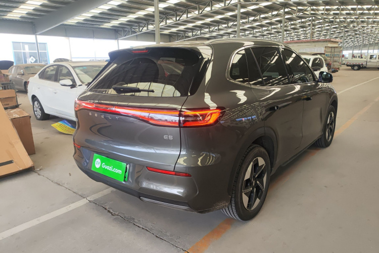 吉利银河 银河E5 2024款 530km 探索+版车身外观7