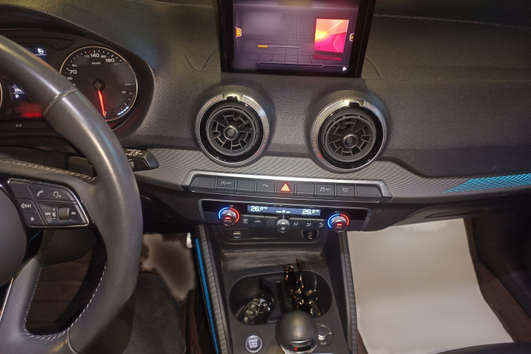 奥迪Q2L 2022款 35 TFSI 时尚动感型局部细节16