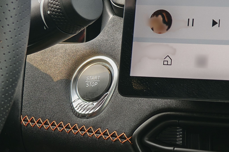 领克03 2025款 2.0TD DCT冠军版Pro局部细节9005