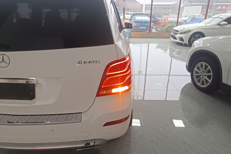 奔驰GLK级 2014款 GLK 200 标准型车身外观9