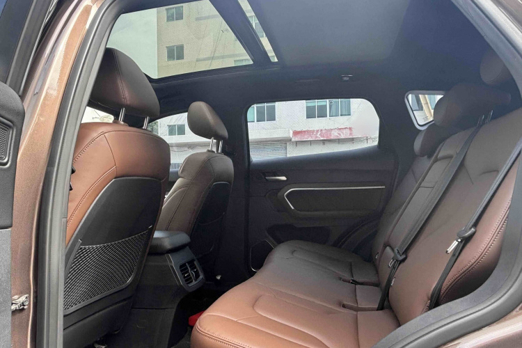 哈弗H6 2017款 蓝标 1.5T 自动两驱智尚型中控内饰7004