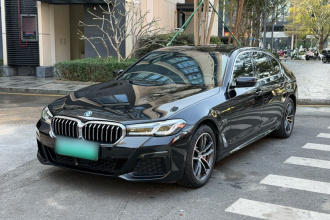 宝马5系新能源 2022款 改款 535Le 先锋版M运动套装