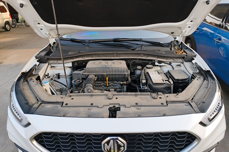 名爵ZS 2020款 180DVVT 自动UP机舱底盘24