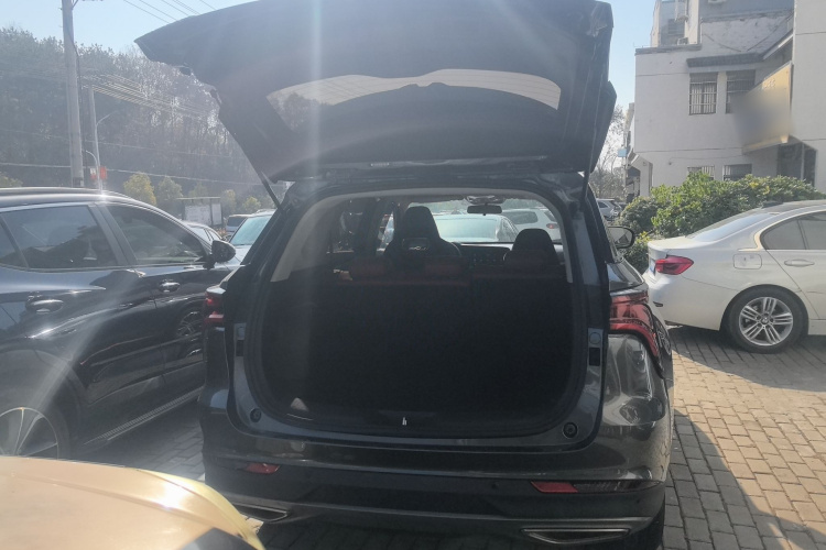 长安CS75 PLUS 2022款 1.5T 自动豪华型机舱底盘23