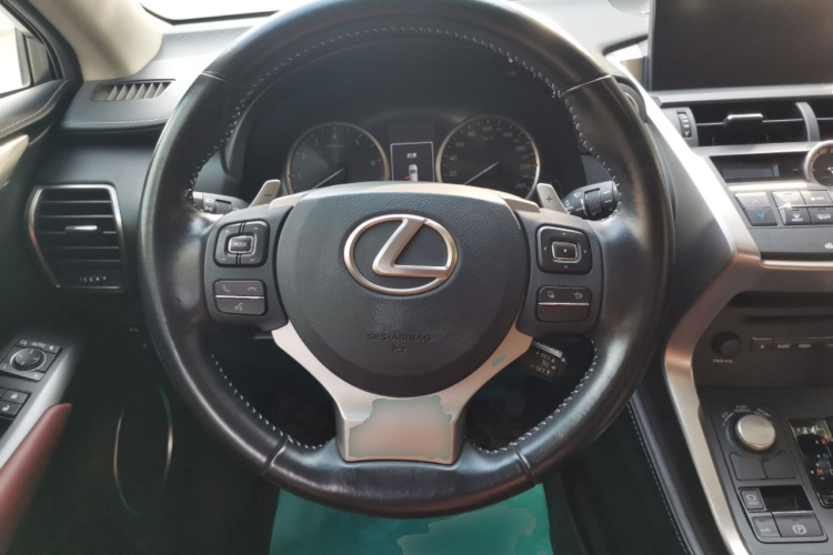 雷克萨斯NX 2015款 200t 全驱 锋尚版中控内饰13