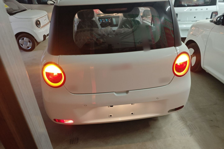 长安启源 长安Lumin 2025款 205km 香沁款车身外观6