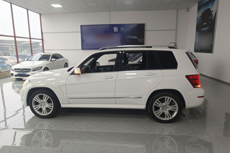 奔驰GLK级 2014款 GLK 200 标准型车身外观4