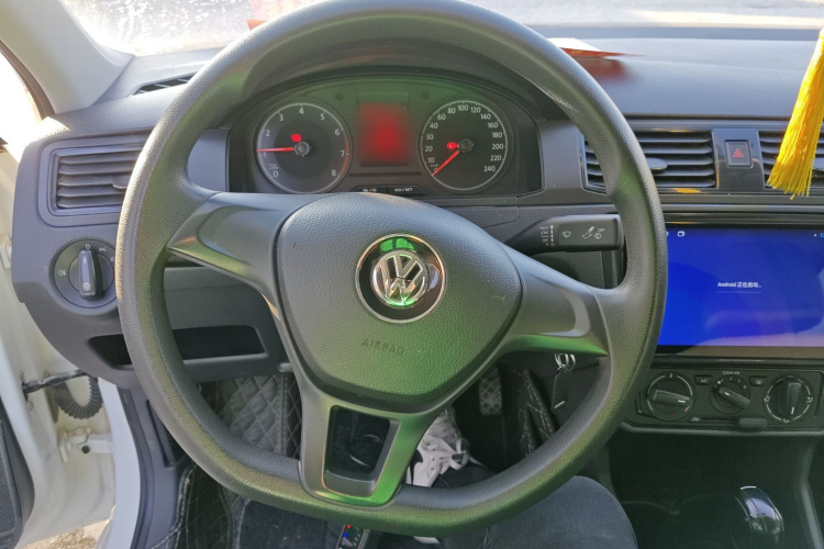 大众 桑塔纳 2021款 1.5L 自动风尚版中控内饰13
