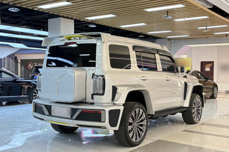 超境汽车 共创坦克300 2021款 2.0T 赛博坦克车身外观6004