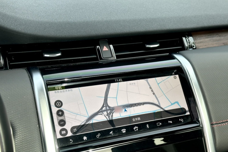 路虎 发现运动版 2020款 249PS R-Dynamic 性能科技版 5座局部细节9002