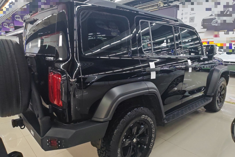 坦克300 2023款 越野版 2.0T 征服者车身外观6003