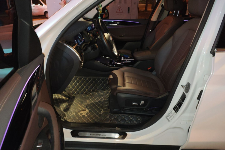 宝马X3 2021款 xDrive25i 豪华套装中控内饰20