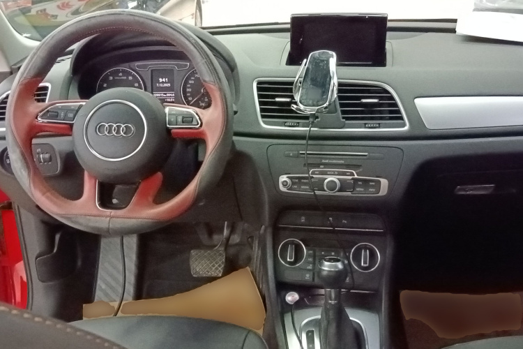 奥迪Q3 2016款 30 TFSI 时尚型中控内饰12