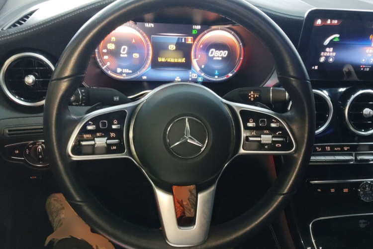 奔驰GLC轿跑 2020款 GLC 260 4MATIC 轿跑SUV中控内饰13