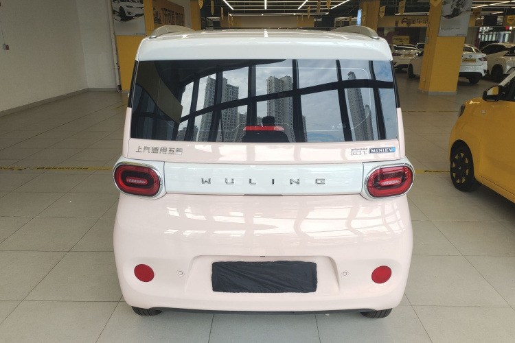 五菱汽车 宏光MINIEV 2024款 第三代 215km 进阶版车身外观6