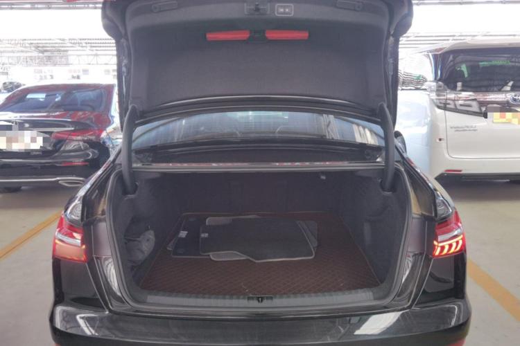 奥迪A6L 2024款 45 TFSI 臻选动感型中控内饰23