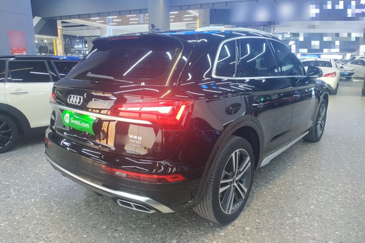 奥迪Q5L 2022款 40T 时尚动感型车身外观6005