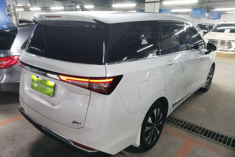 五菱汽车 五菱佳辰 2023款 2.0L DHT旗舰型车身外观6005