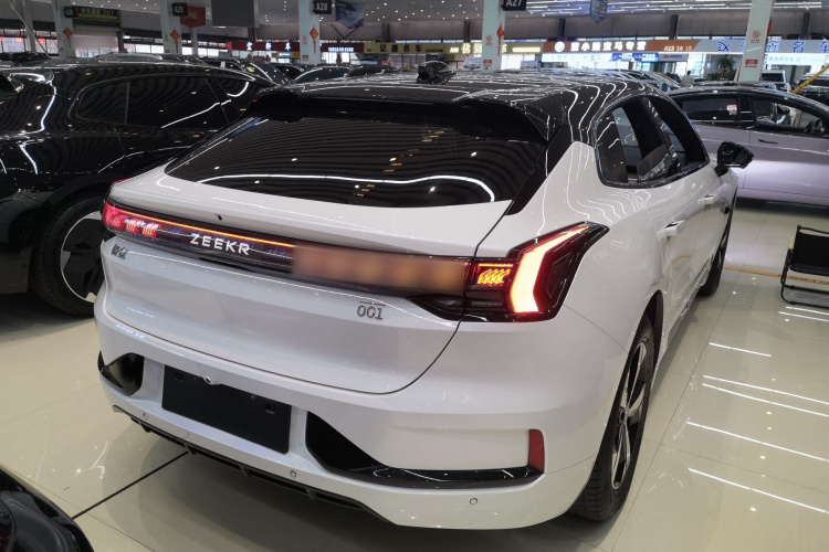 极氪001 2023款 WE版 86kWh车身外观7