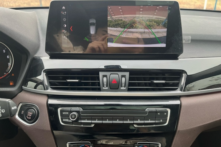 宝马X1 2021款 sDrive25Li 领先型中控内饰7003