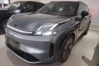 领克08 EM-P 2025款 220km 四驱性能Halo