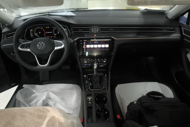 大众 迈腾 2026款 3000万辆甄选款 380TSI DSG豪华型中控内饰7002