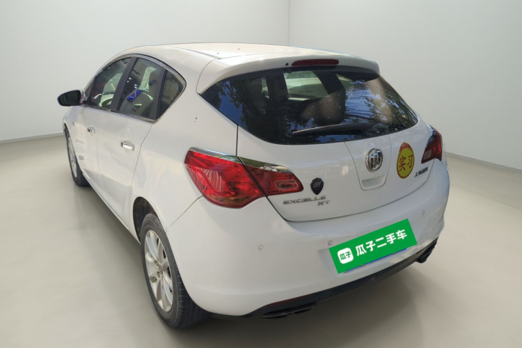 别克 英朗 2014款 XT 1.6L 自动时尚版车身外观5