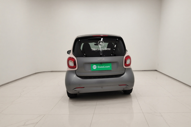 smart fortwo 2018款 0.9T 66千瓦硬顶先锋版 国V车身外观6