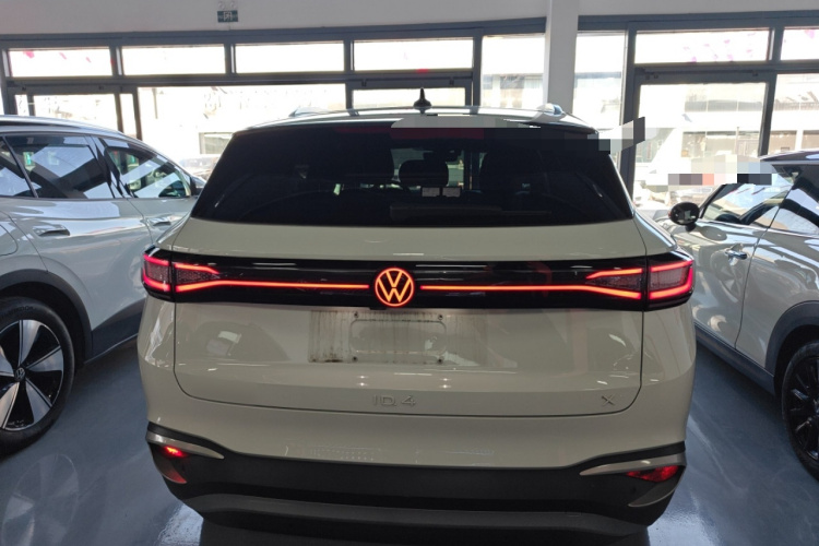 大众 ID.4 X 2025款 聪明款 纯净智享版车身外观6