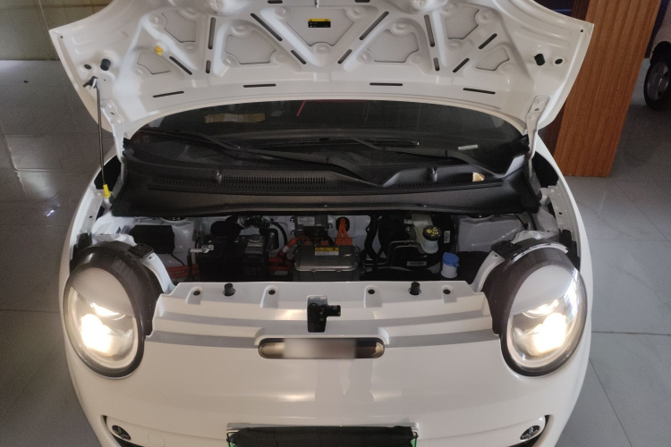 长安启源 长安Lumin 2026款 宝藏版 301km 臻爱米 宁德机舱底盘24