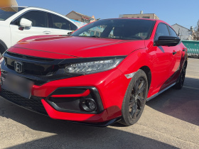 本田 思域 2021款 HATCHBACK 220TURBO CVT潮酷控