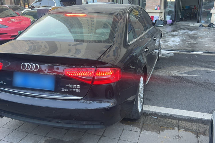 奥迪A4L 2015款 35 TFSI 自动标准型车身外观6004