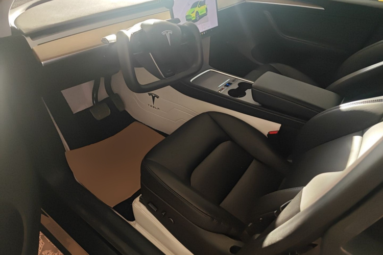 特斯拉 Model Y 2022款 改款 后轮驱动版局部细节19