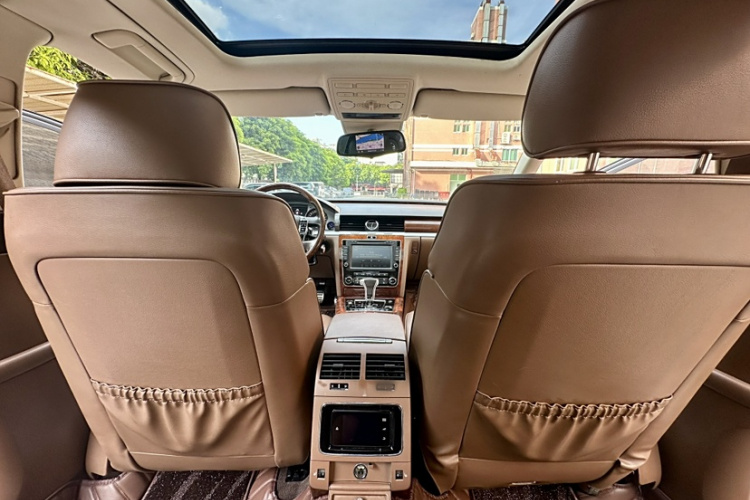 大众 辉腾 2014款 3.0L 行政型中控内饰7004