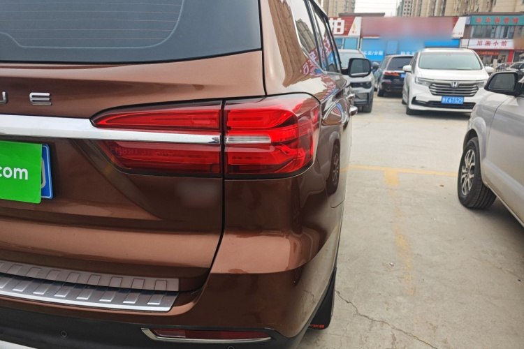 荣威RX8 2018款 30T 智联网两驱旗舰版车身外观9